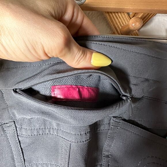 Lululemon carry all grey bootcut outdoor pants size 6 - Picture 6 of 8